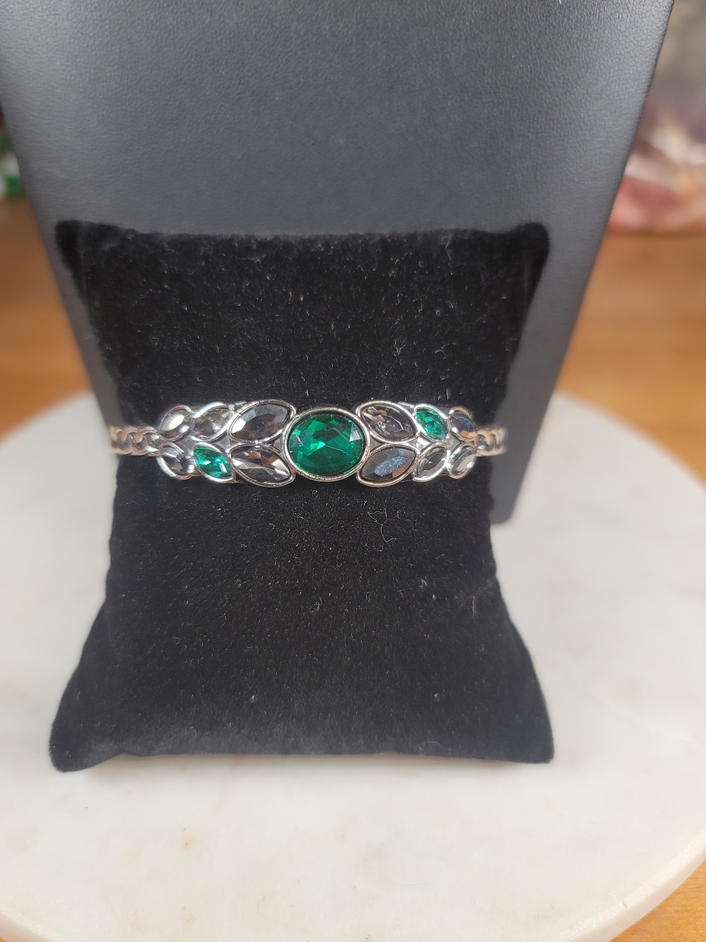 paparazzi Silver Bracelet with Emerald Green and Green Stones